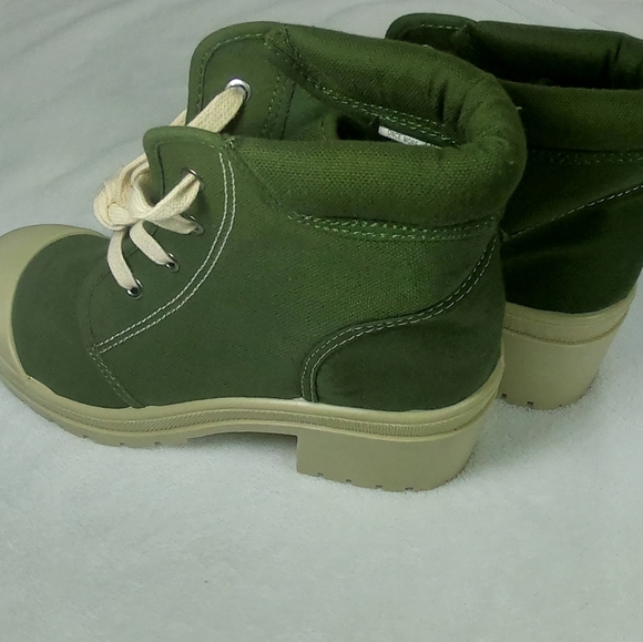 Vintage Your Ft CHINESE LAUNDRY Army Green - Picture 2 of 4